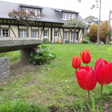 Hotel De La Croix D'Or 아브랑슈 외부 사진