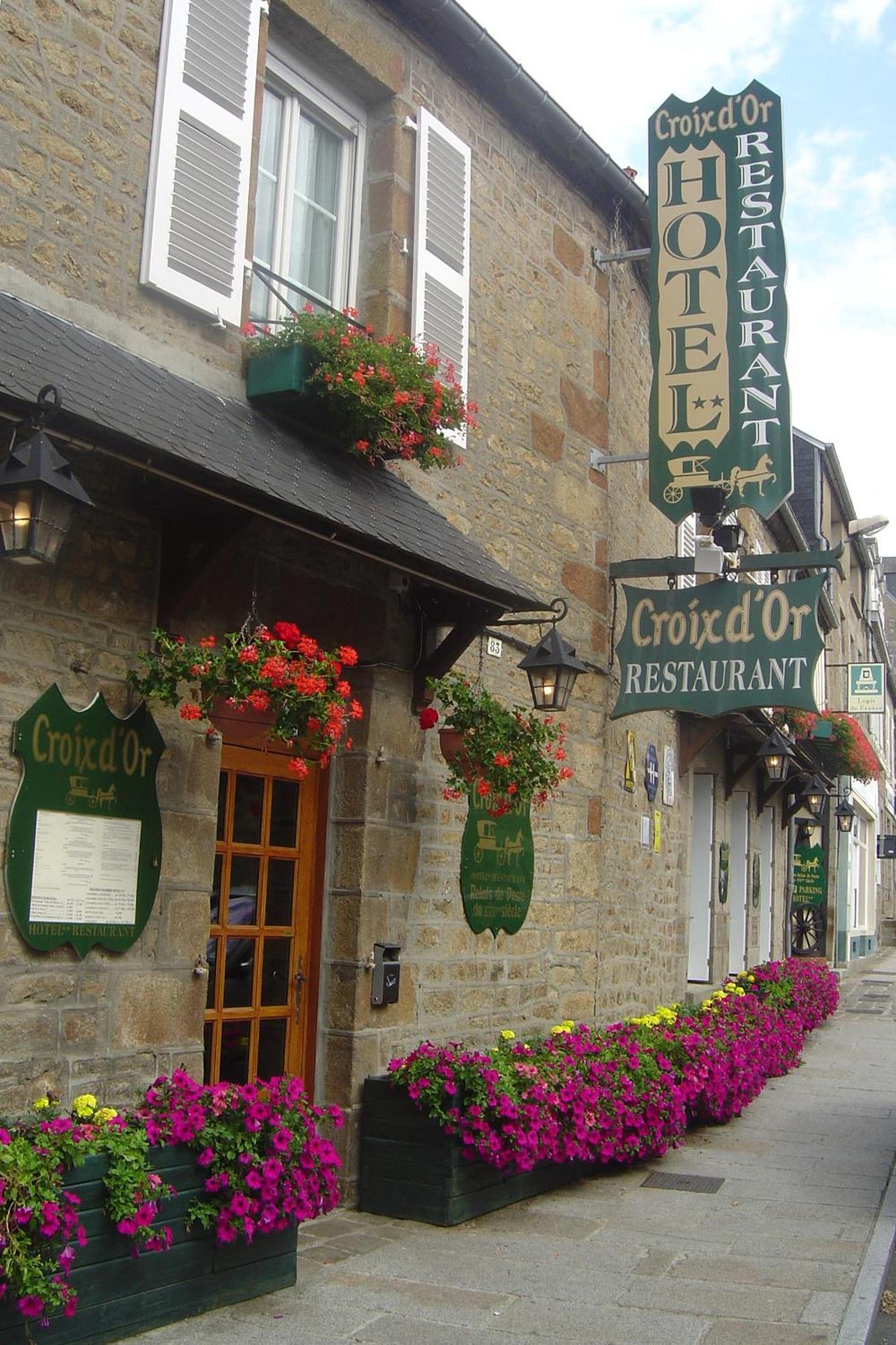 Hotel De La Croix D'Or 아브랑슈 외부 사진