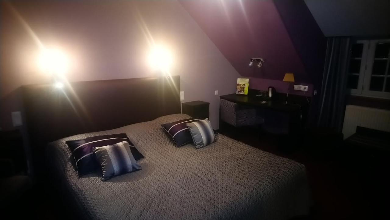 Hotel De La Croix D'Or 아브랑슈 외부 사진