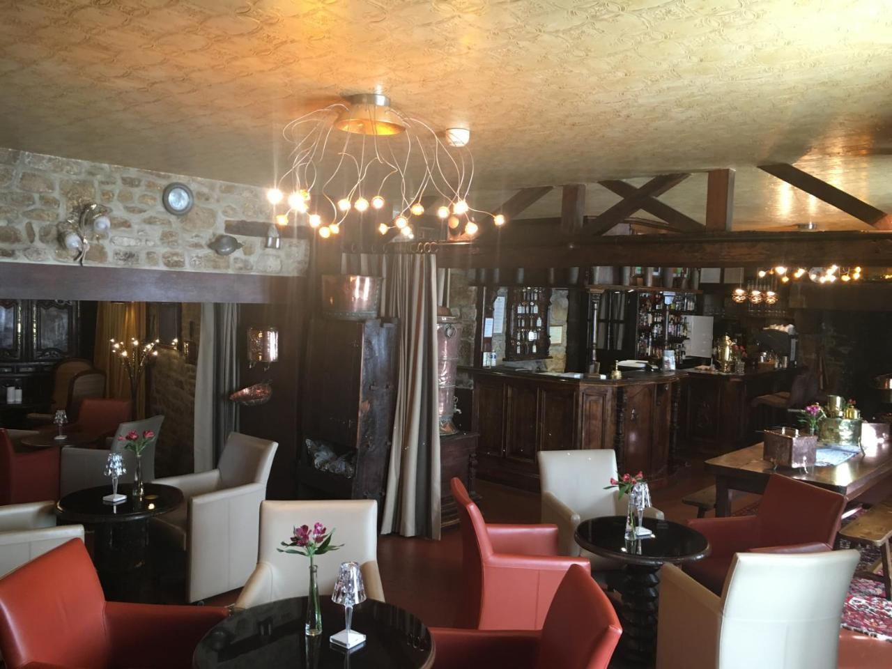 Hotel De La Croix D'Or 아브랑슈 외부 사진