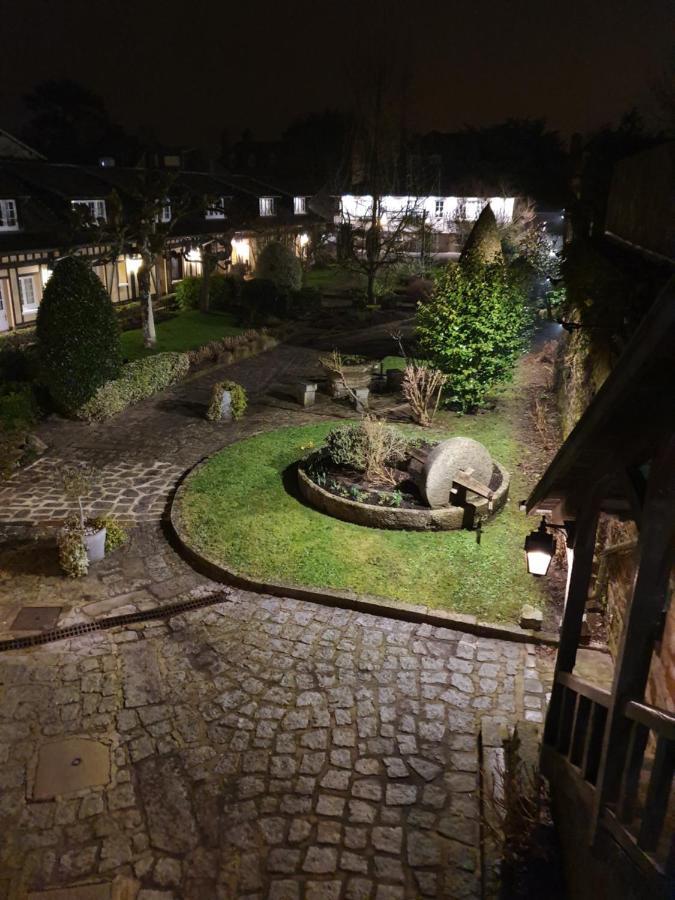 Hotel De La Croix D'Or 아브랑슈 외부 사진